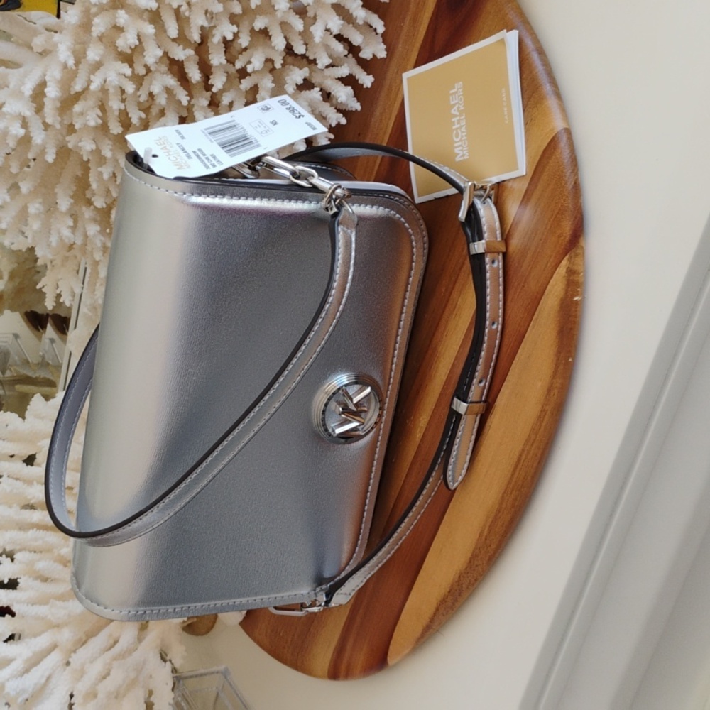 Michael Kors 💥 NWT 💥 "Delancey" crossbody bag in metallic leather! NEW!